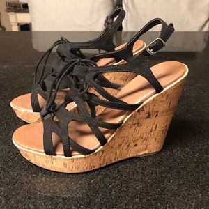 Mossimo Supply Co black wedges